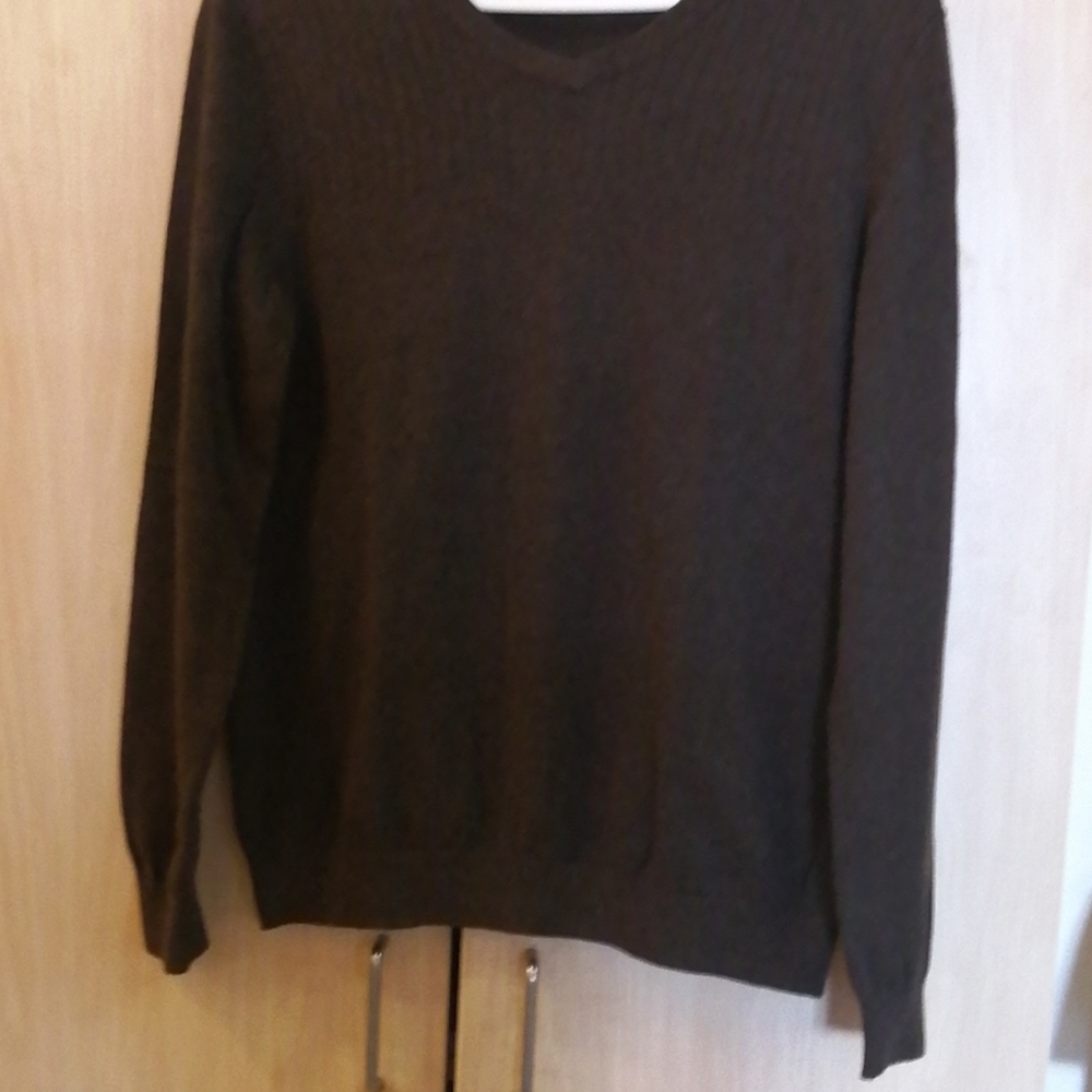 NWOT Van Heusen Dark Brown Sweater